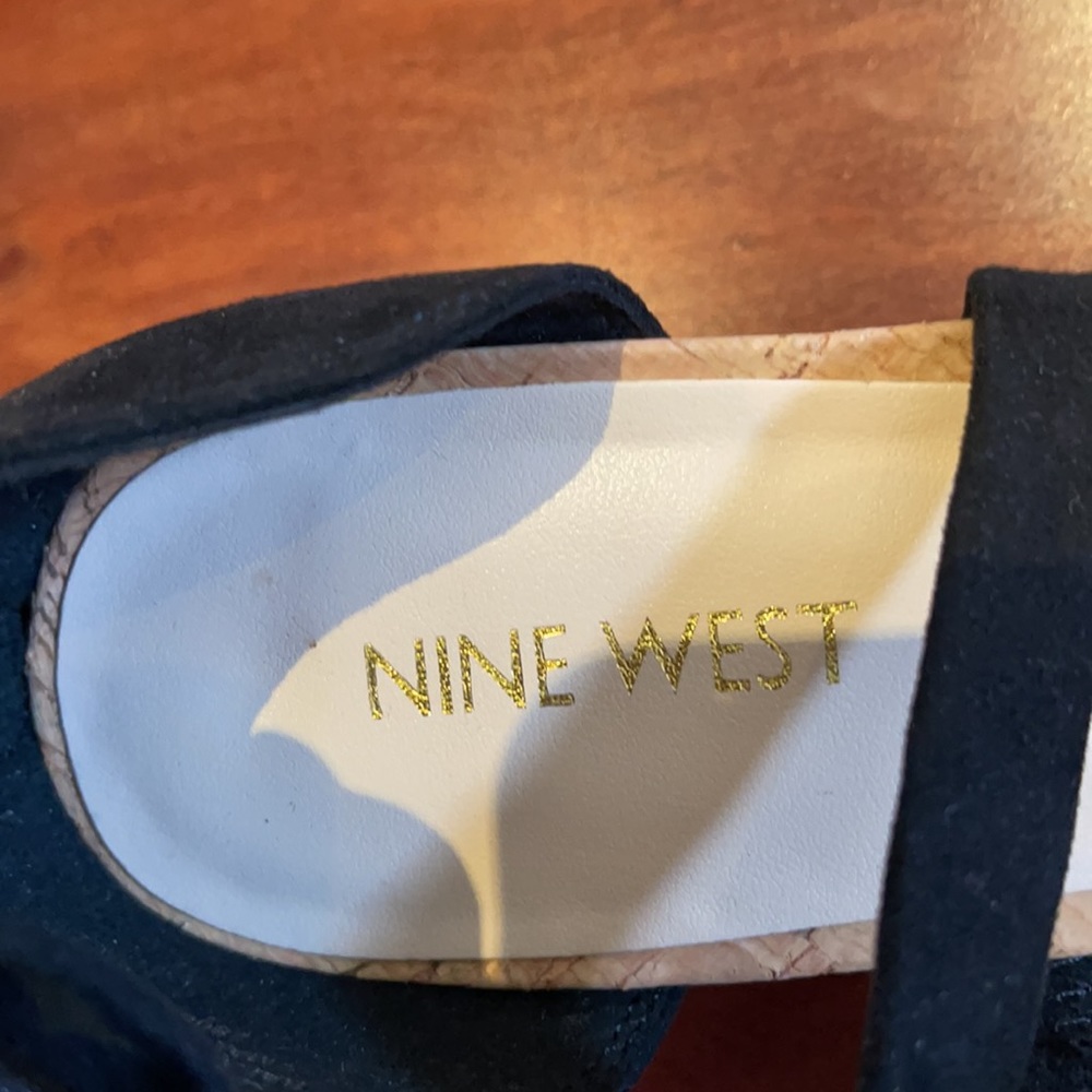 Nine West Womans Strappy Block Heels Size 9M - Picture 4 of 11